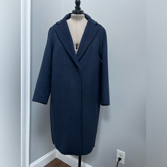 New Vince Wool Navy Coat with one single concealed button elegant L - Picture 1 of 9